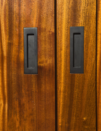 Interior hardware. Interior hardware.